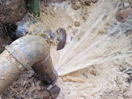 日常生活中所遇到的水管漏水怎么辦？