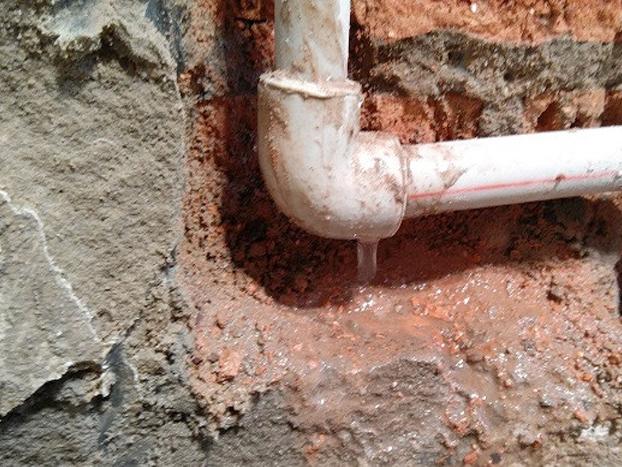 家庭管道漏水的常見原因