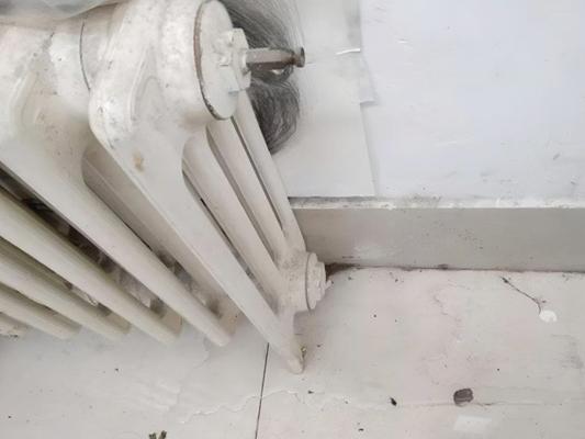 暖氣漏水怎么辦：應(yīng)對(duì)策略與解決方案