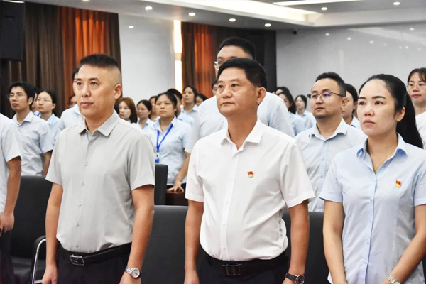 湖南普奇研究院組織觀看9.3大閱兵