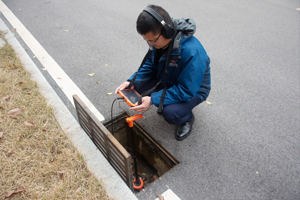 管道漏水檢測儀：地下管網(wǎng)的無聲守護(hù)者