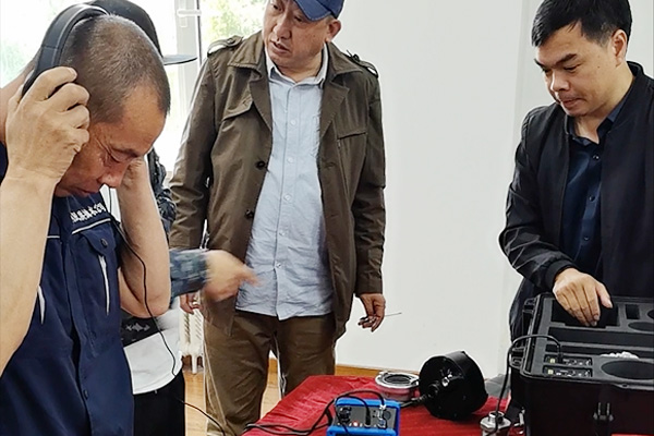 PQWT-PD300地下尋管儀培訓(xùn)講解現(xiàn)場(chǎng)