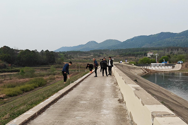 堤壩管涌檢測(cè)儀在防治獾害中的重要作用
